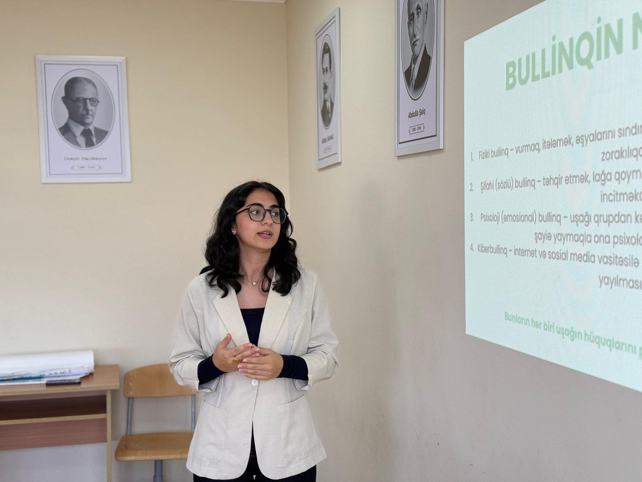 “Məktəblinin Hüquq Bələdçisi” layihəsi