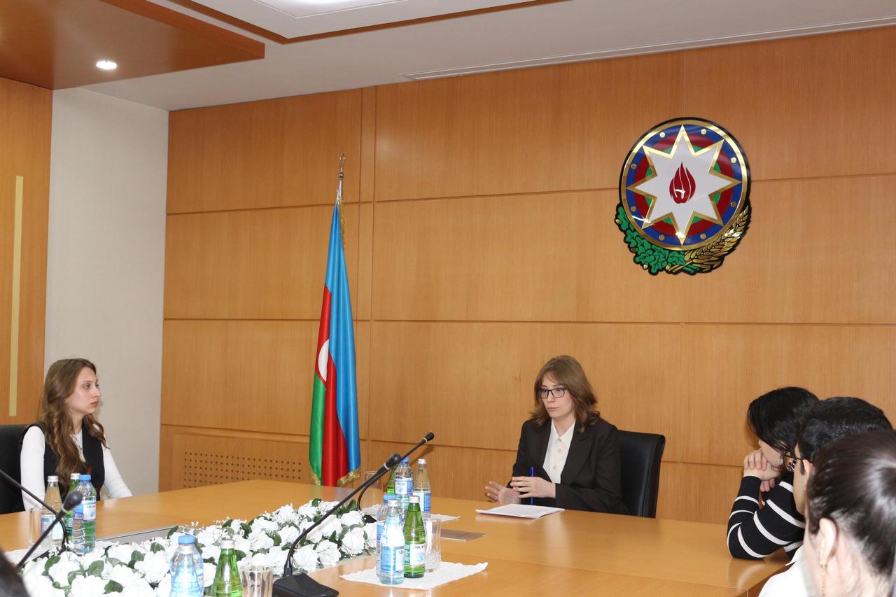 Sabunçu Rayon Məhkəməsində "Femida Könüllüləri" üçün təlim