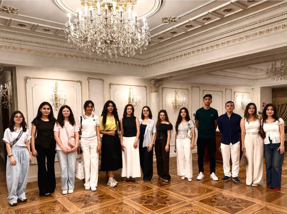 Femida Könüllüləri Azərbaycan Dövlət Akademik Musiqili Teatrında
